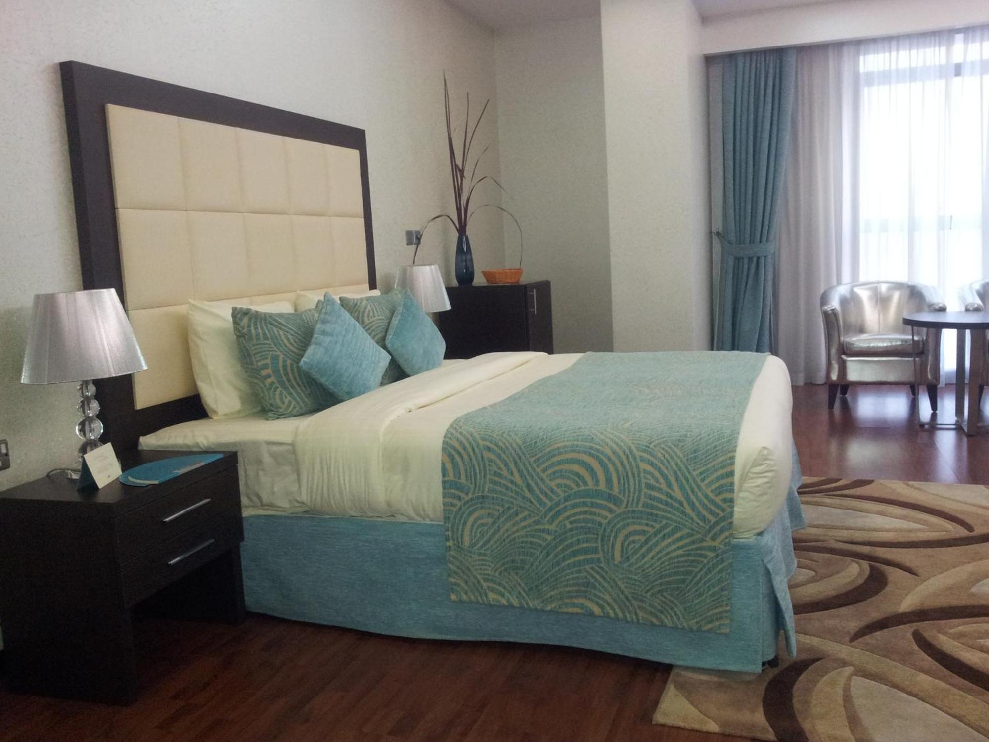 Gokulam Park Doha Hotel Room photo