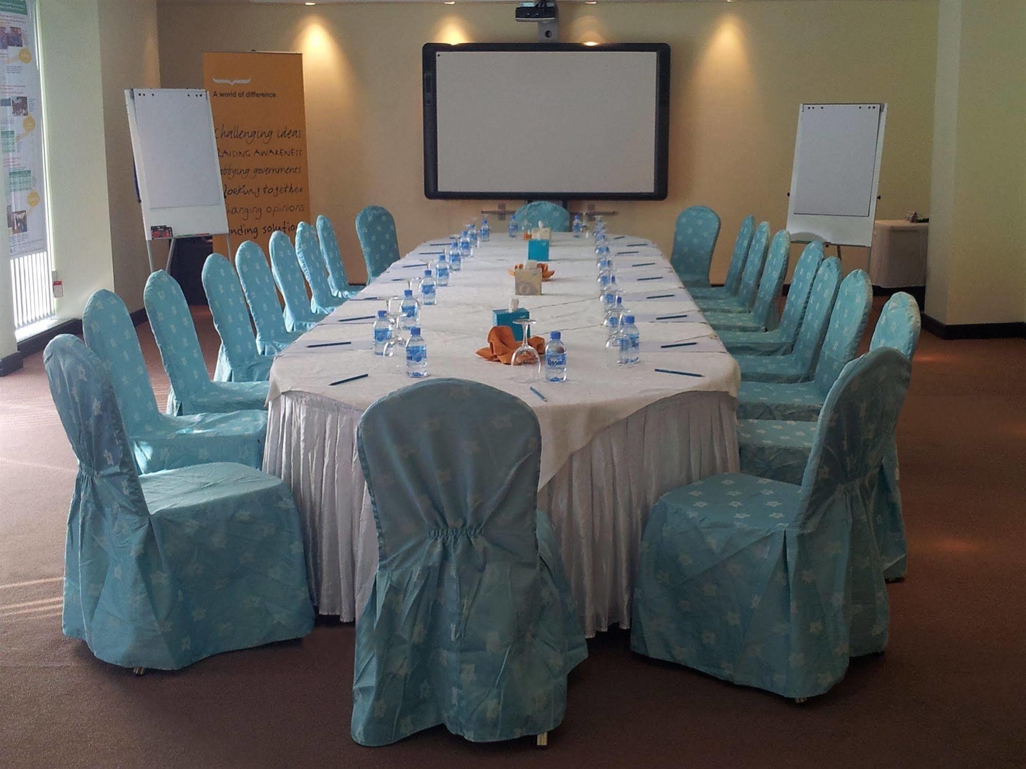 Gokulam Park Doha Hotel Exterior photo