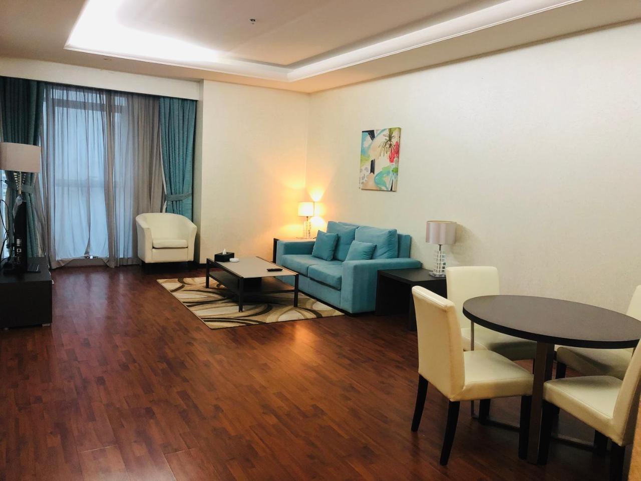 Gokulam Park Doha Hotel Exterior photo