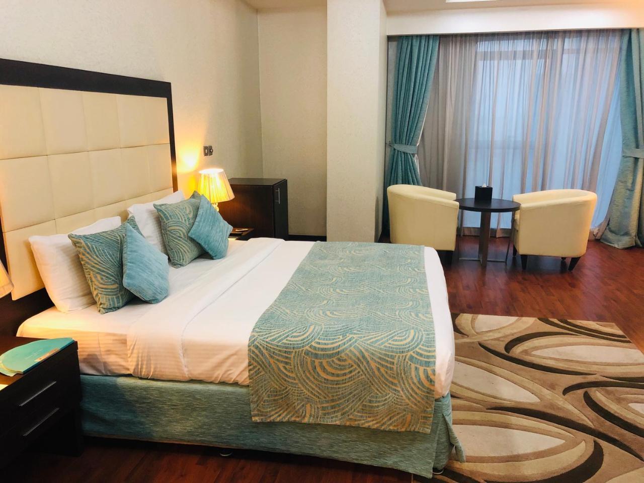 Gokulam Park Doha Hotel Exterior photo